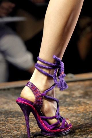 christian-dior-shoes-spring-2011-purple