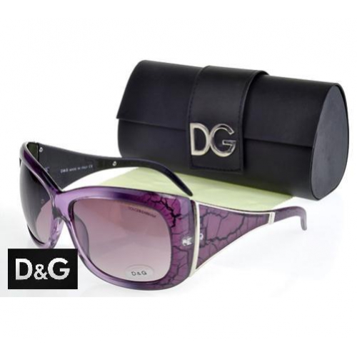 d and g